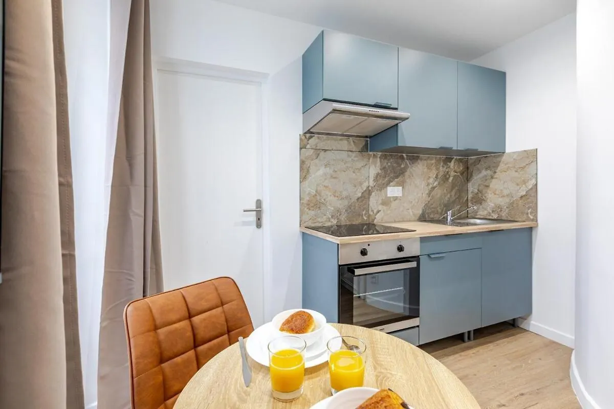 Nid Douillet Pour Deux Coeur Du 19E Arrondissement Apartment Paris
