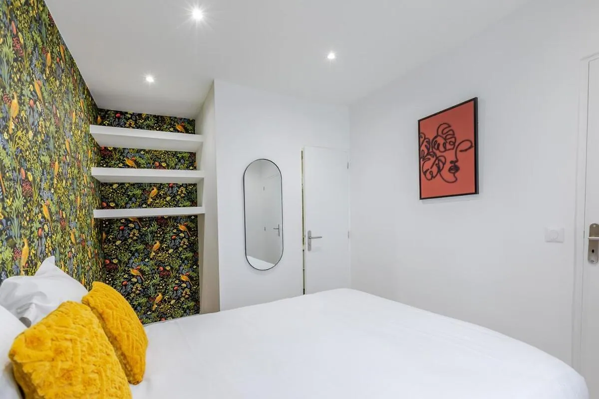 Nid Douillet Pour Deux Coeur Du 19E Arrondissement Apartment Paris